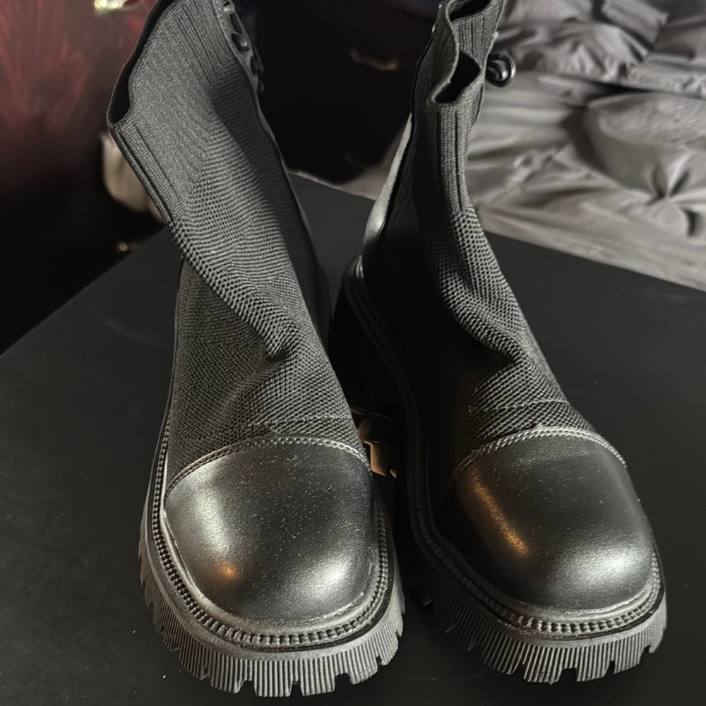 Black Chunky Knit Boots